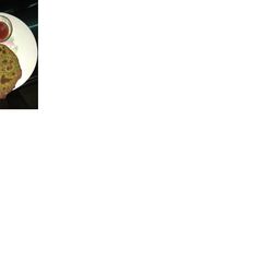A picture of Healthy palak aloo beet paratha.
