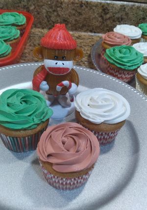 Una foto de Cupcakes de vainilla  tradicionales