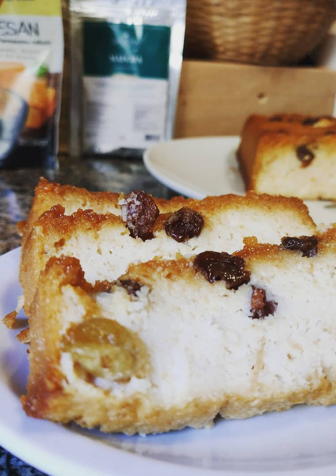 Una foto de Budín de pan sin tacc con leche de almendras