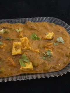A picture of Matar Paneer Masala.