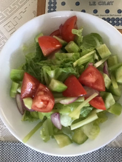 A picture of Greek salad.
