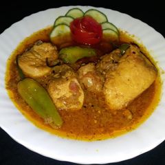 A picture of Achari chicken.