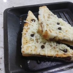 A picture of Chesse chocolate sandwitch.