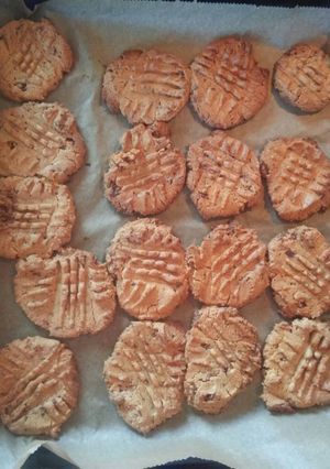 A picture of Easy peanut butter cookies.