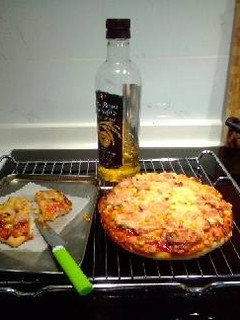 A picture of Fatty pizza.