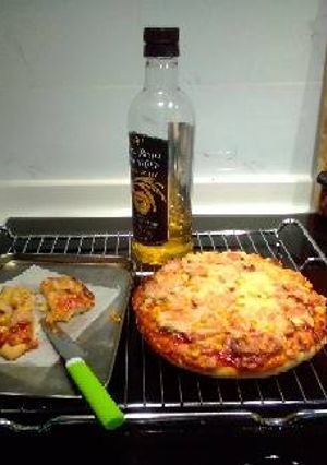 A picture of Fatty pizza.