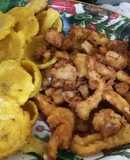 Chicharrón de langostinos y pota con patacones...🍤🍤