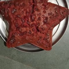 A picture of Magic Red Star Tuty Fruity Cake.