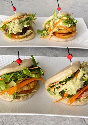 A picture of Open Bun Burger.