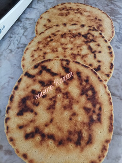 صورة لوصفة خبز فطيرة(كسرة رخسيس)