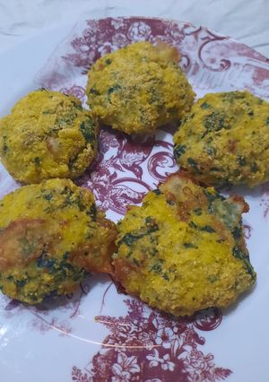 Una foto de Bocaditos de arroz  y espinacas en airfryer (o al horno)