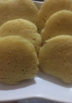 A picture of Idli.