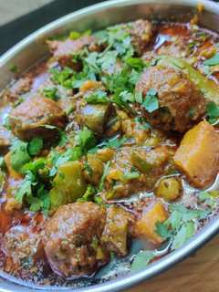 ઊંધિયું (Undhiyu Recipe In Gujarati) રેસીપી મુખ્ય ફોટો