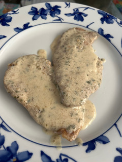 Una foto de Pollo con yogur al curry
