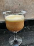 Copa de naranja, miel y fresita