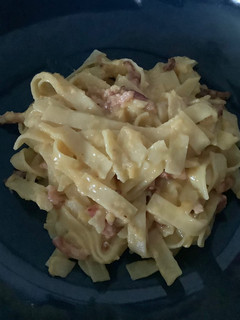 Una foto de Tagliatelle alla carbonara