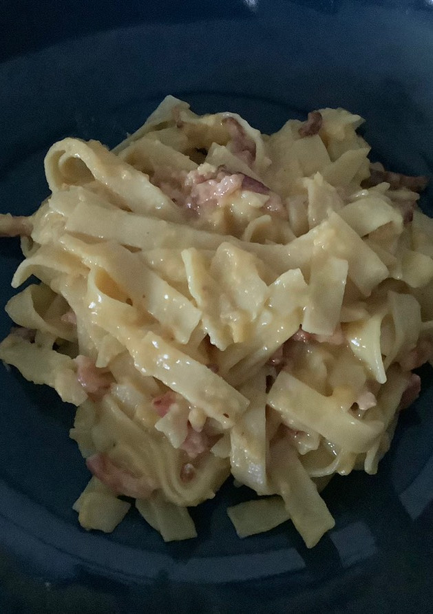 Una foto de Tagliatelle alla carbonara