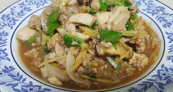 ไก่+หมูผัดขิง