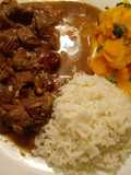 Rindfleisch-Pflaumen-Ragout