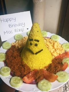 Foto resep Tumpeng nasi kuning