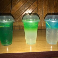 A picture of Local Electric lemonade 🍸.