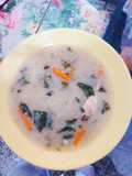 Sopa de morón con espinacas y pollo