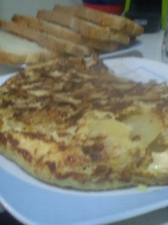 Una foto de Tortilla de patatas de mi madre
