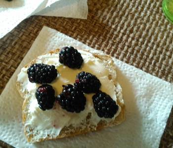 Easy Fast Cooking Cream cheese and Blackberries Very Delicious