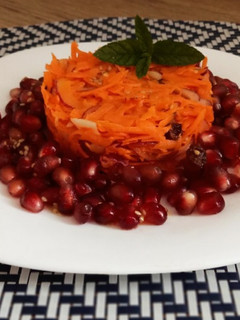 Una foto de Ensalada de zanahoria y granada