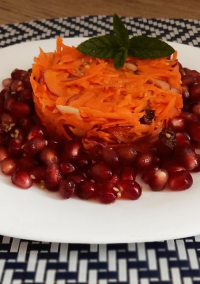Una foto de Ensalada de zanahoria y granada