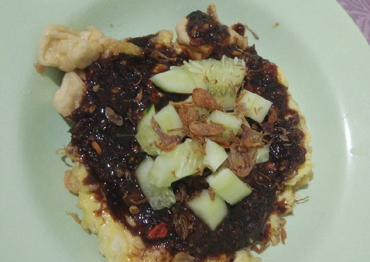 Tahu telor pedas
