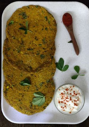 A picture of Oats Masala Bhakhri (Gluten-free).