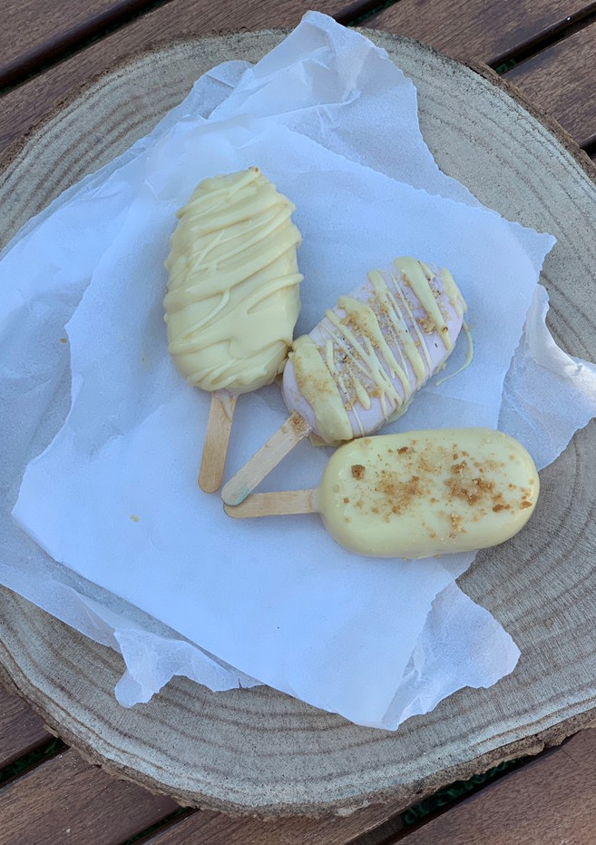 Una foto de Mini helados de tarta de queso