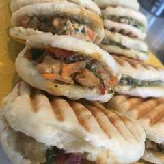 فطاير عالشوايه-レシピのメイン写真