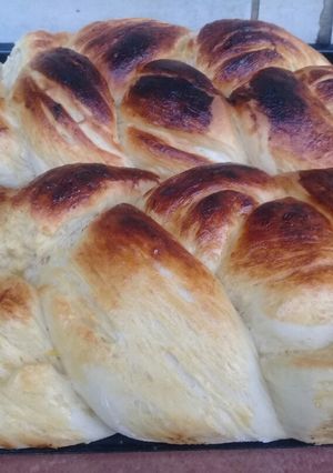 A picture of Golden plaits.