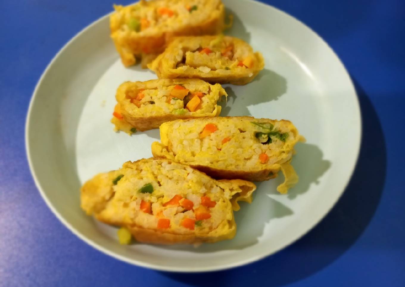 Nasi Gulung Telur, mensiasati anak yang sedang GTM