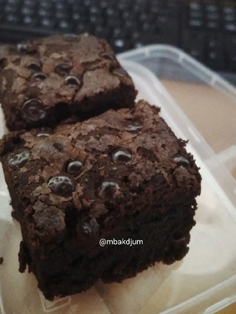 Cara Mudah Membuat Resep Fudgy shiny crust brownie yang Bikin Ngiler Anti Ribet, Mantap
