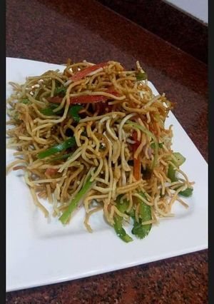 A picture of Crisp noodle salad.
