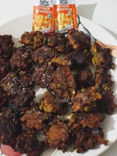 ভেজ পকোড়া(veg pakoda recipe in bengali) রেসিপির প্রধান ছবি
