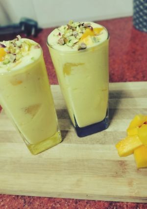 आम की लस्सी रेसिपी मुख्य फोटो