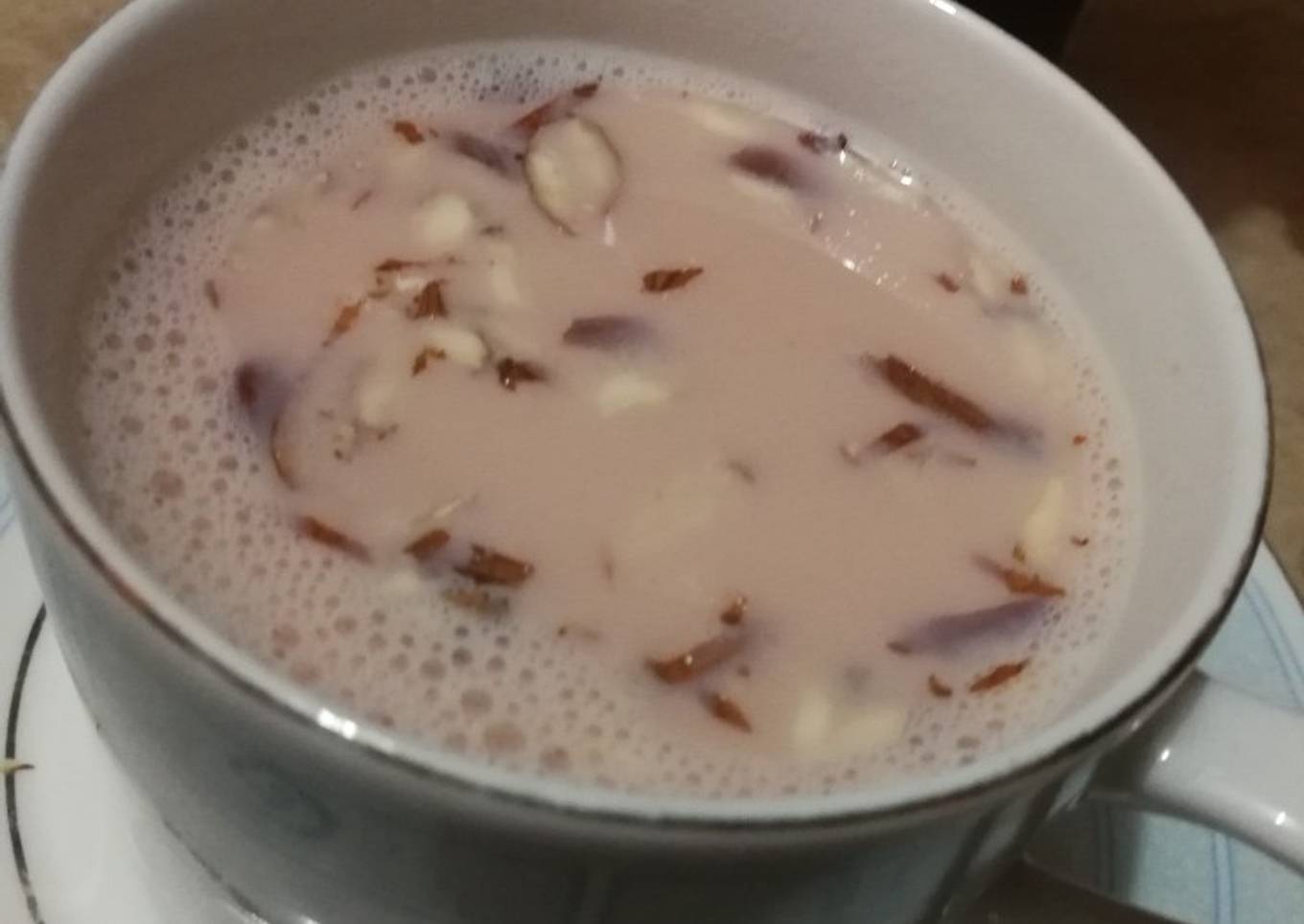Kashmiri chai
