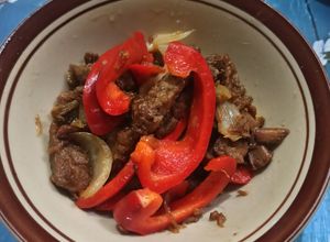 Foto resep Tumis daging sapi paprika merah