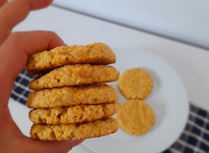 Una foto de Galletitas de naranja y avena saludables