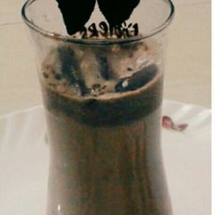A picture of Oreo milk shake.