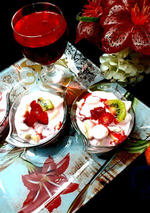 A picture of Creamy fruit salad.