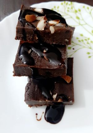 A picture of Fudgy Brownies.