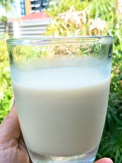 รูปของ Badam milk นมอัลมอนด์