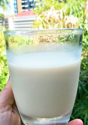 รูปของ Badam milk นมอัลมอนด์