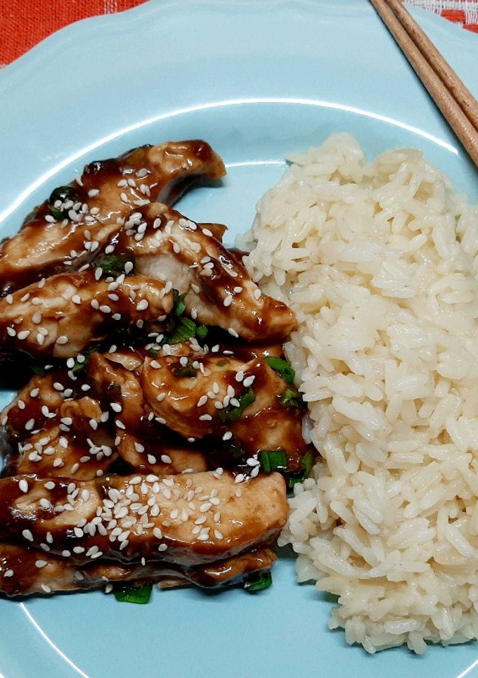 Una foto de Pollo Teriyaki