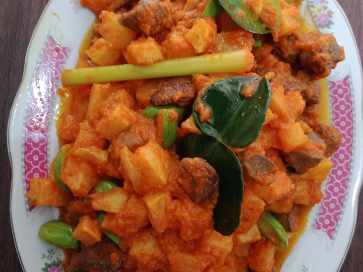 Cara Mudah Menyiapkan Resep Sambal goreng kentang ati pete yang  Bikin Ketagihan Anti Ribet, Uenak Banget